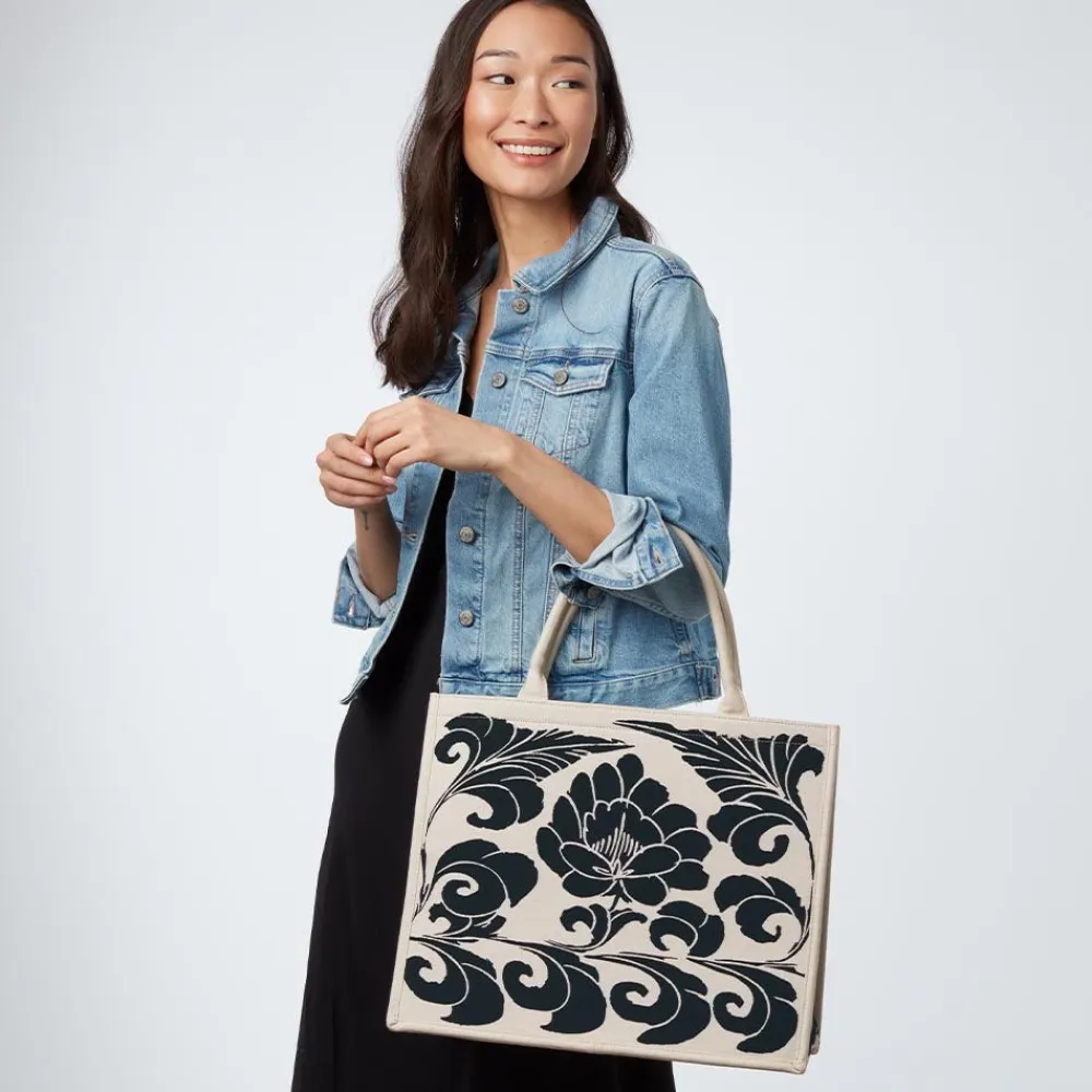 Clearance The Met Store Chinese Peony Oversize Structured Tote